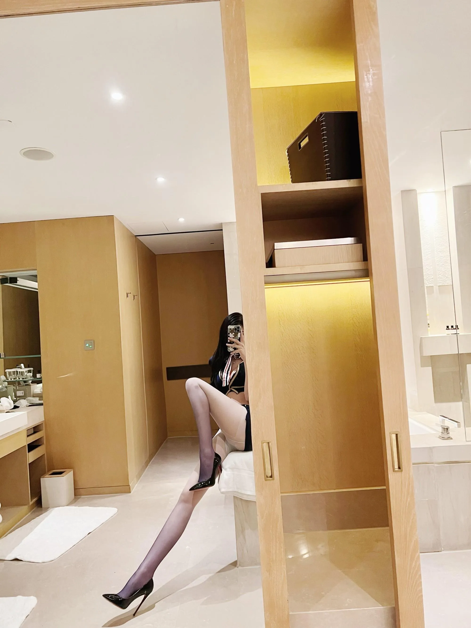 NO.020 葛征GEZHENG – 丝袜制服 [24P]插图9